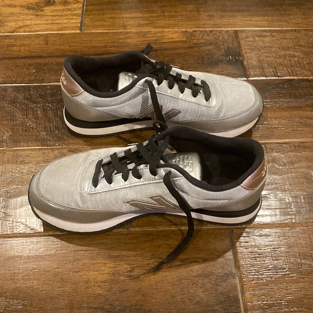 Women’s New Balance